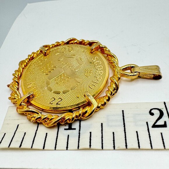 Vintage Gold Tone Scorpio Scorpion Zodiac Medal 2" Pendant - Picture 4 of 7
